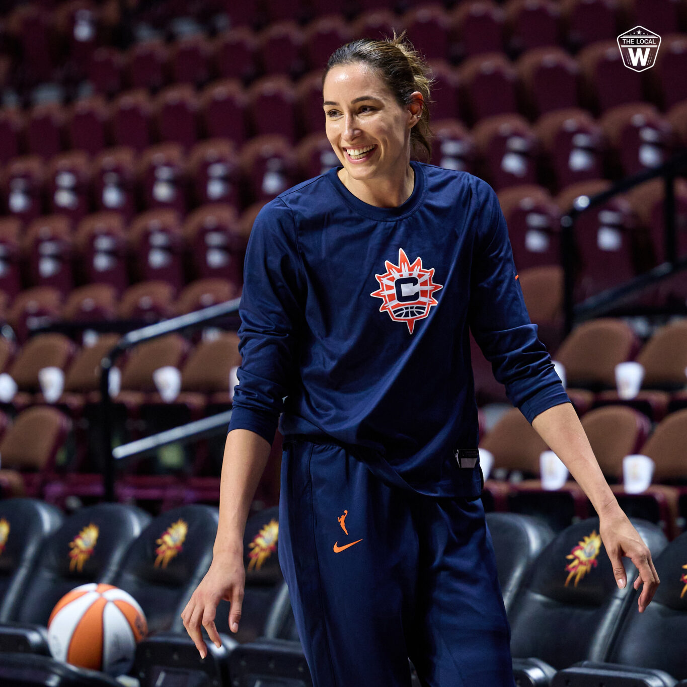 Rebecca Allen warms up in preseason game vs. the Liberty