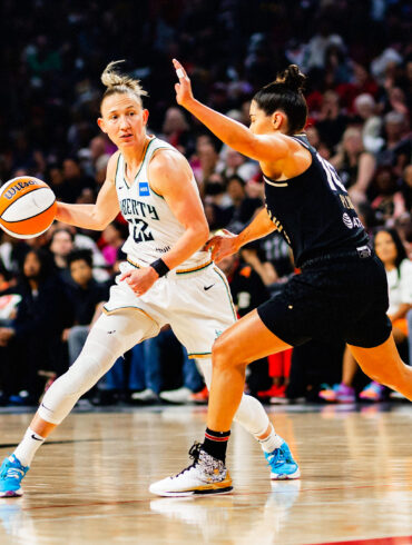 Courtney Vandersloot and Kelsey Plum