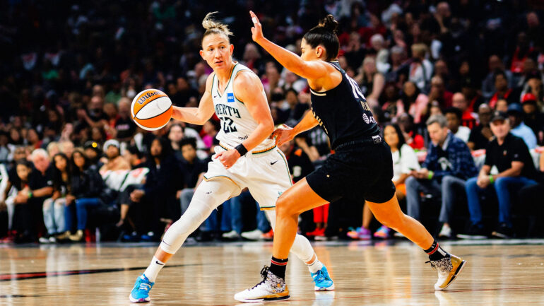 Courtney Vandersloot and Kelsey Plum