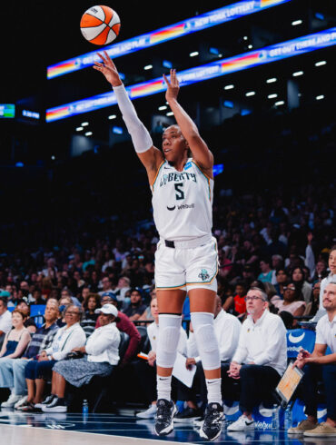 NY Liberty forward Kayla Thornton