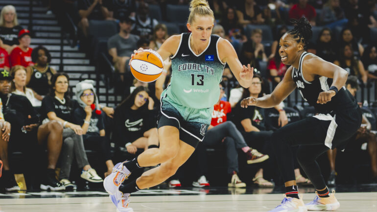 Leonie Fiebich of the New York Liberty