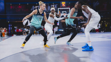 Leonie Fiebich of the NY Liberty vs. the Atlanta Dream