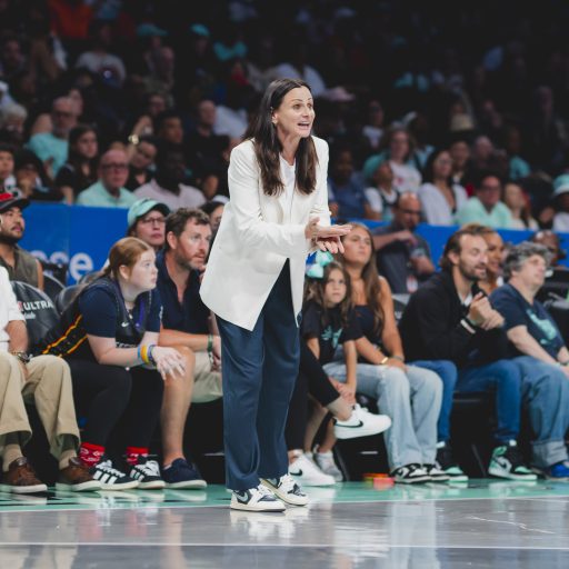 NY Liberty head coach Sandy Brondello