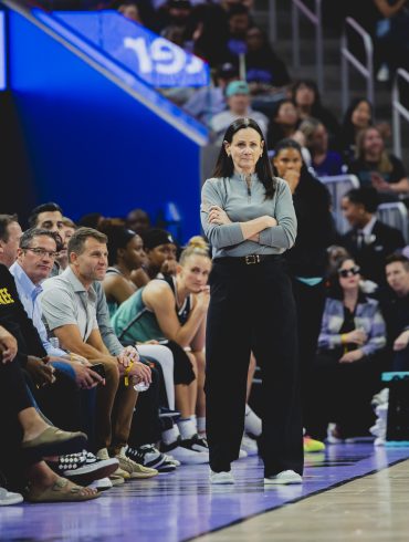 Sandy Brondello of the NY Liberty